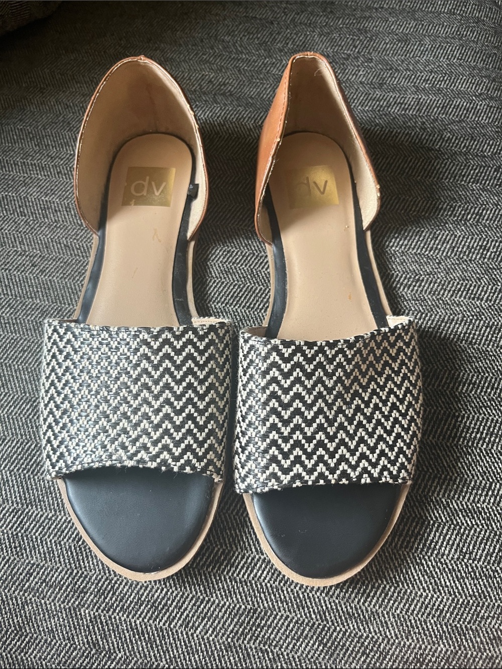 DV by Dolce Vita Black and Tan Open-Toe Women’s Sandals